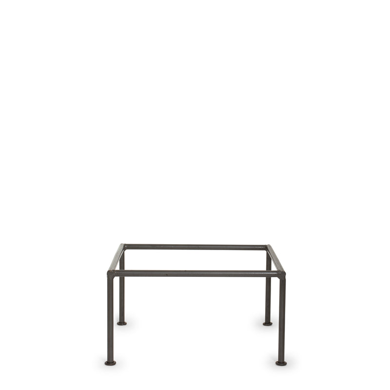 Mod Regal Square Stand