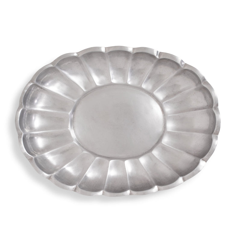 Regal Scalloped Oval Tray 21"L x 15"W
